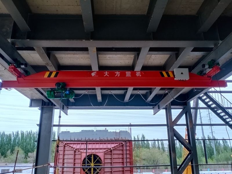 LX電懸單梁起重機
